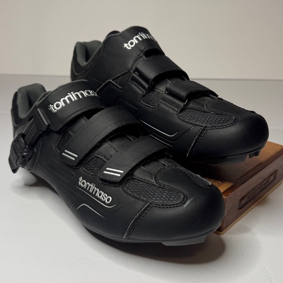 Tommaso Strada 200 cycling shoes, designed for road and indoor cycling main image 9